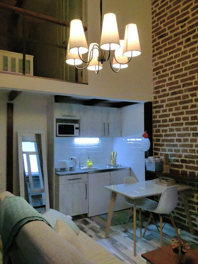 Cozy Studios On Freedom Square Tbilisi Esterno foto